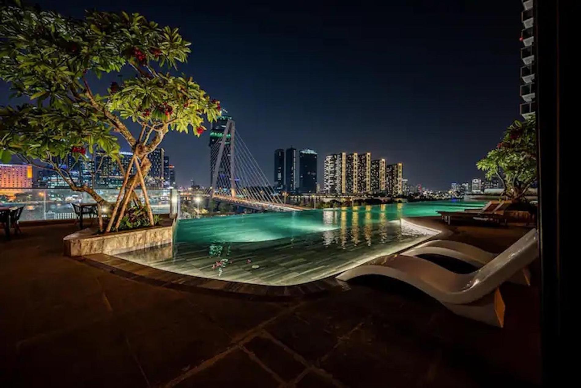 The Opera Apartment Cental Saigon Free Pool-Gym-Sauna Room- Golf Mini مدينة هوشي منه المظهر الخارجي الصورة