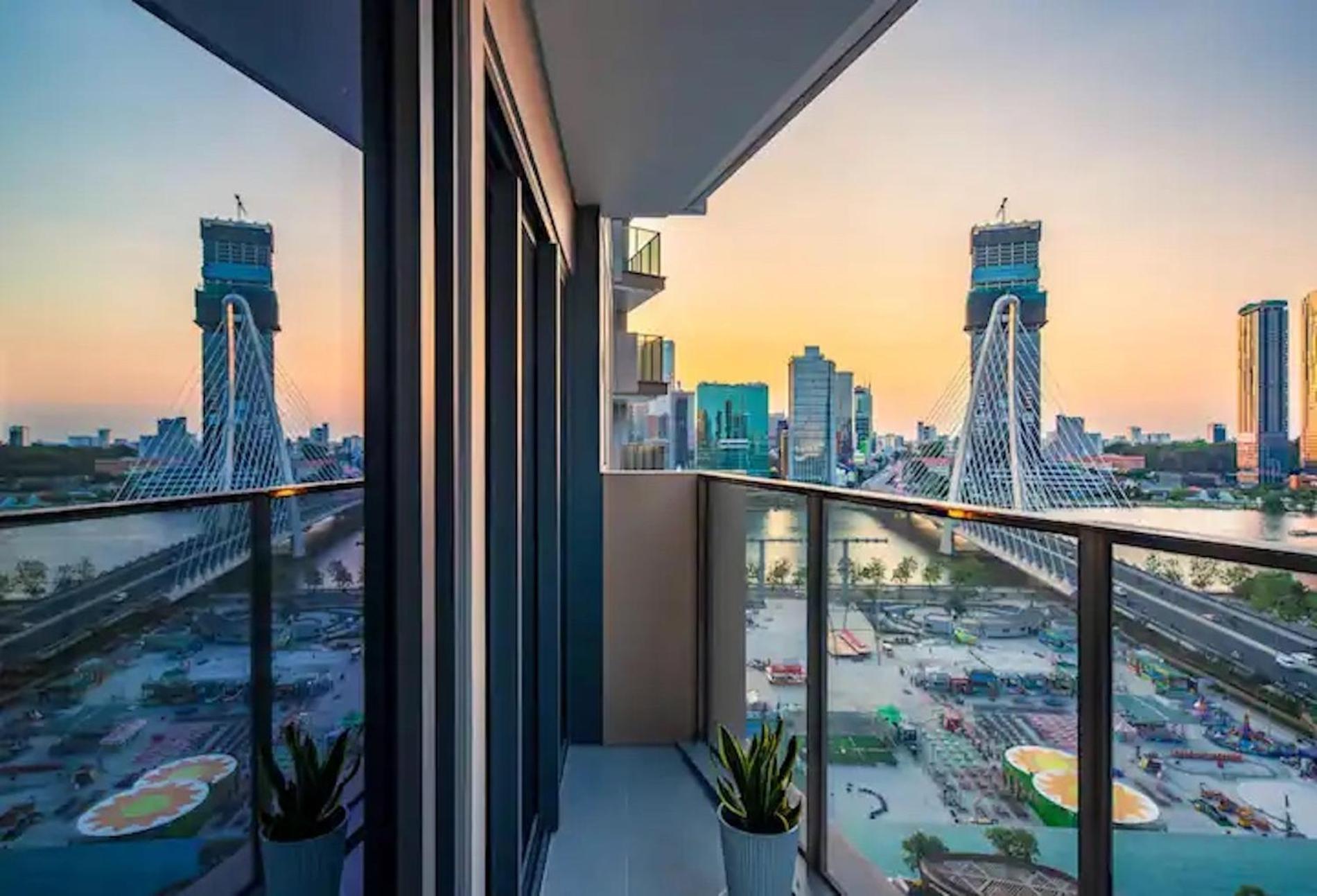 The Opera Apartment Cental Saigon Free Pool-Gym-Sauna Room- Golf Mini مدينة هوشي منه المظهر الخارجي الصورة