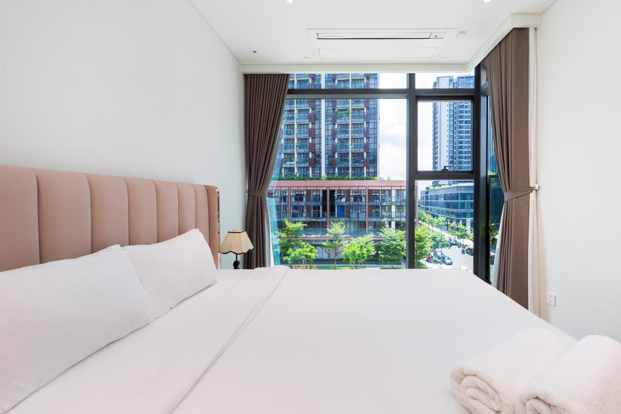 The Opera Apartment Cental Saigon Free Pool-Gym-Sauna Room- Golf Mini مدينة هوشي منه المظهر الخارجي الصورة